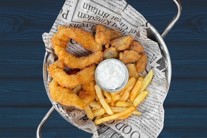 Комбо сэт мидиис кальмарами и картофелем фри