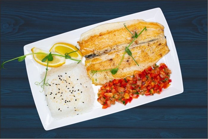 Форель с овощной  сальсой