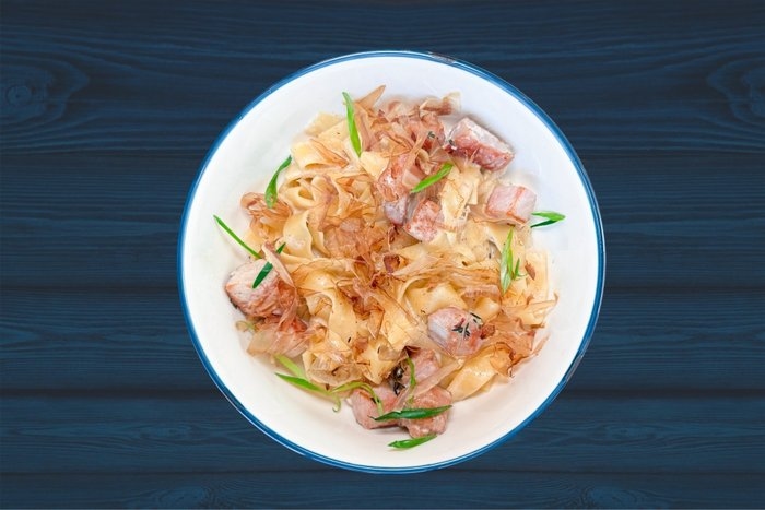 Паста с цунцом в трюфельном грибном соусе